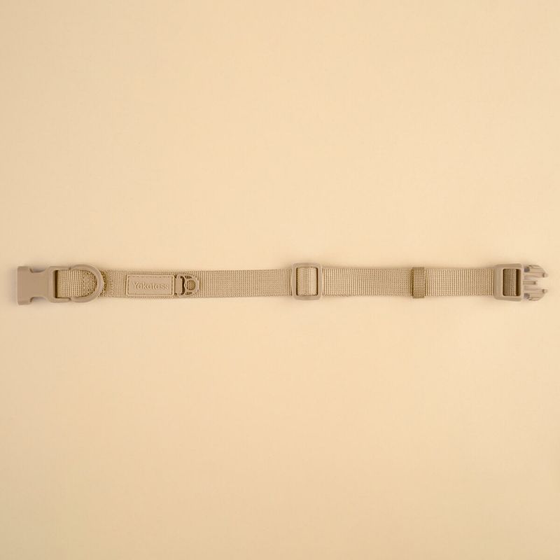 Yakatass beige halsbånd